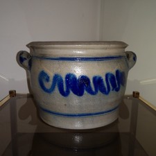 ancien pot en grès à sel /