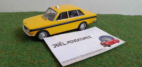 Volvo 144 taxi - taxi, jaune