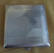 Ancien étui à cigarettes Art