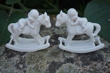 P888-442   2    ANGE  BLANC