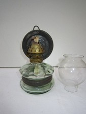 lampe à pétrole murale a