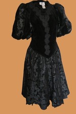 ROBE de SOIREE VINTAGE VELOURS & DENTELLE noirs T: 36-38