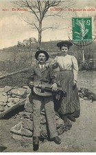 EN MORVAN  UCHON  un joueur de Vielle