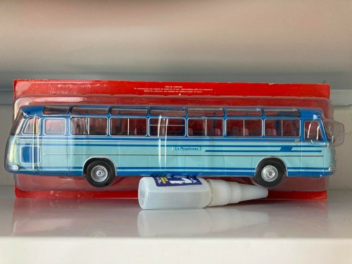 Autobus autocars du monde - autobus,