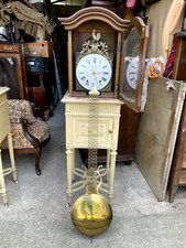 Carillon ou mouvement d'horloge et la caisse en bois en bon état