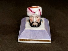 Ancien Pyrogène Porte Allumettes Orientaliste En Porcelaine.