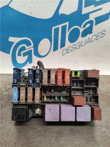 Boitier fusibles renault - fusibles,