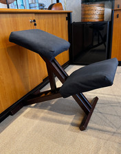 Chaise japonnaise en tissus noire