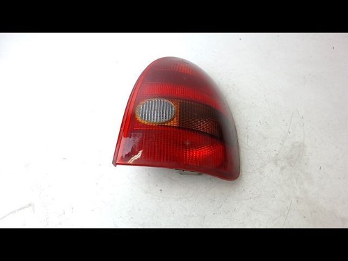 Feux arriere droit opel corsa - arriere,