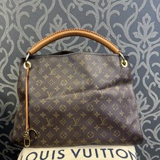 Louis Vuitton Artsy MM