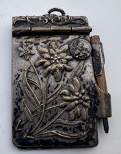 Ancien porte carnet de bal en