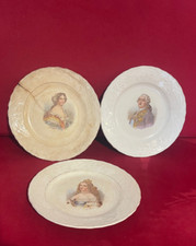 Trois assiettes anciennes