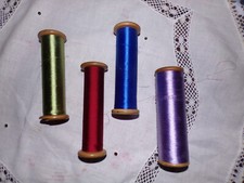 Anciennes bobines de soie, en