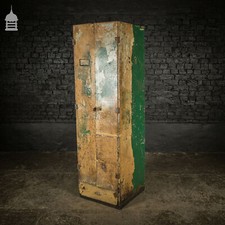 Armoire d'atelier vintage en