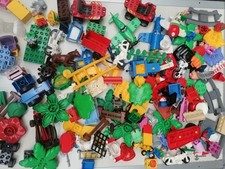 LEGO DUPLO Lot cars planes animaux pompier personnages camion zoo  divers 2,7kg