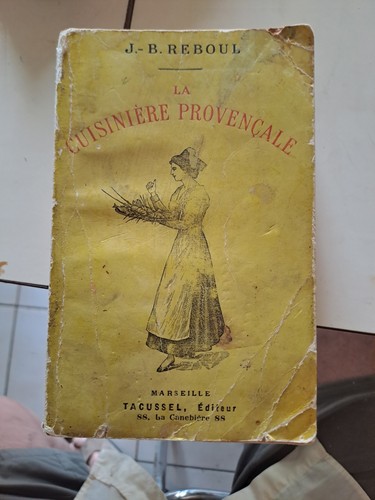 Cuisiniere provencale b - provencale, j