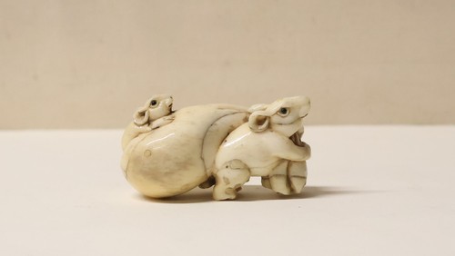 Ancien netsuké sculpté - en, os
