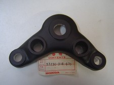 Té supérieur de fourche pour