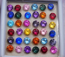 Lot de 15 pierres précieuses