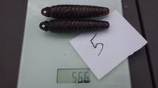 5/ Paire de poids pour coucou d'un poids total de 566 g