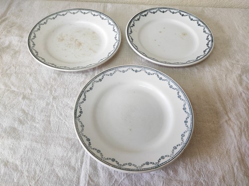 Anciennes assiettes plates - assiettes,