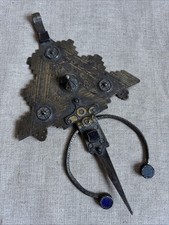 Ancienne et Énorme fibule en