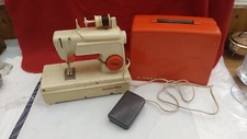Ancien Jouet Machine à Coudre Singer avec Mallette de Transport