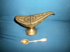 ANCIENNE NAVETTE+cuillere/BRONZE LAITON/RENAISSANCE/MESSE/NO ENCENSOIR/NO CALICE