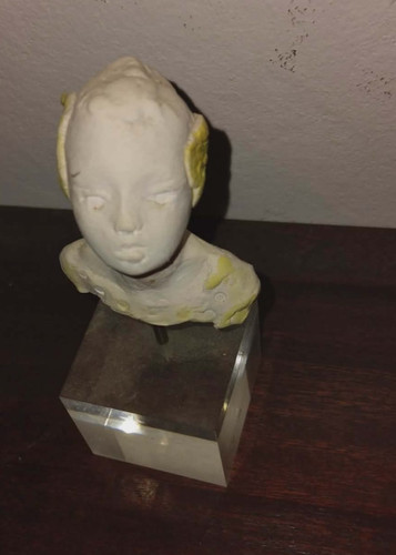 Sculpture une artiste - d'une,
