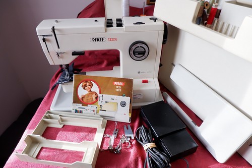 Pfaff 1222e sewing machine - 1222e,