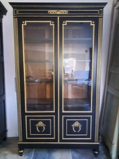 Bibliothèque ancienne patinée noire avec laiton style Napoléon III.