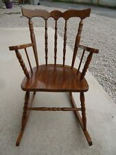 ANCIEN ROCKING CHAIR ENFANT EN BOIS -  FAUTEUIL A BASCULE - Hauteur 70 cm