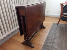 Table de service en Acajou massif à volets XIX