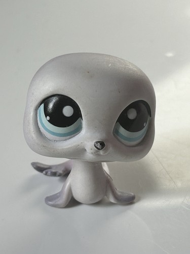 Authentic littlest lps petshop - authentic,
