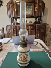 Une lampe à pétrole, décor