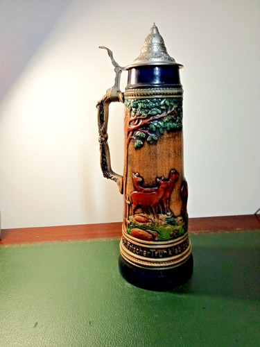 Grande chope bière - à,