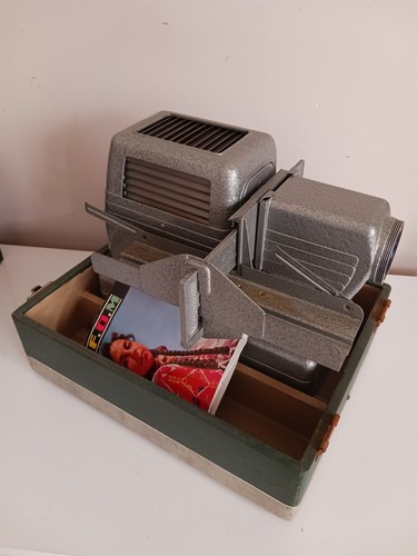 Ancien projecteur diapos - projecteur,
