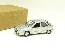 Universal Hobbies SB 1/43 -
