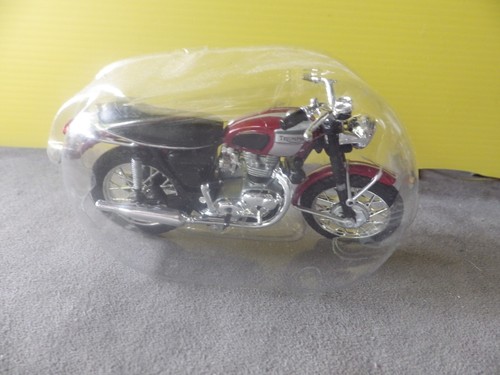 Moto triumph par maisto au - ,