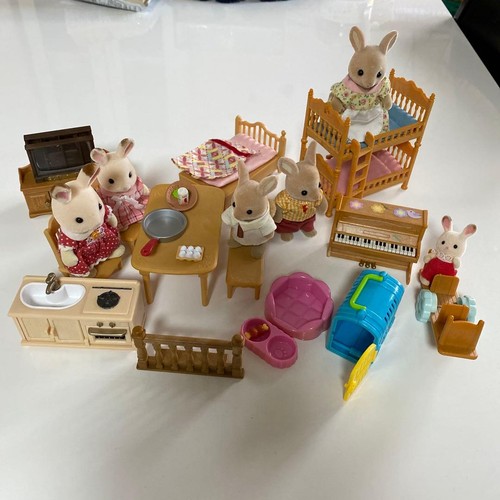 Poupée epoque sylvanian - poupée,