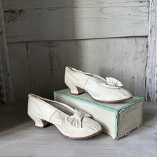 Chaussures femme Anciennes de Marriage Baptême Boîte Magasin du Bon Gout Alais
