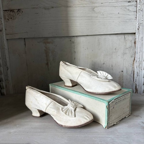 Chaussures femme anciennes - femme,