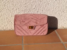 Très joli SAC BANDOUILLERE POCHETTE en daim vieux rose - état neuf jamais porté