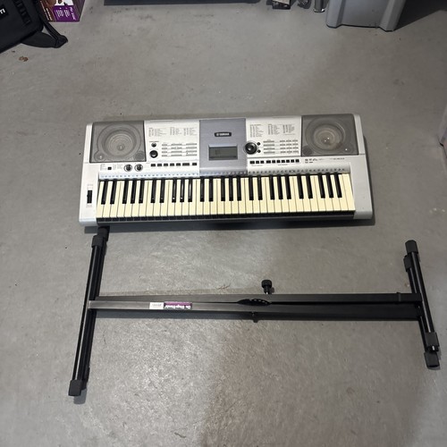 Yamaha psr e403 keyboard with - e403,