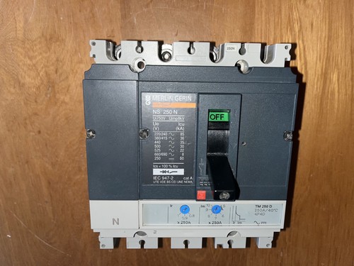 Compact ns250n merlin gerin - ns250n,