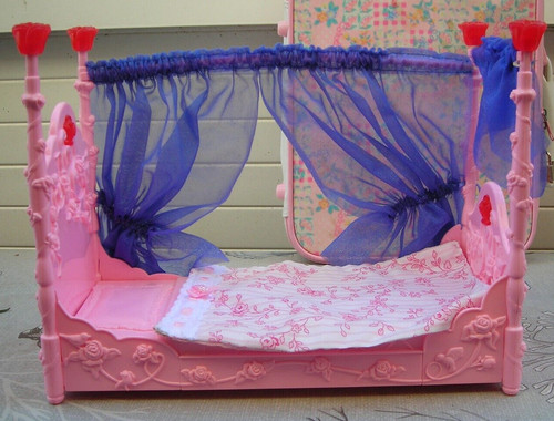 Barbie grand lit musical - barbie,