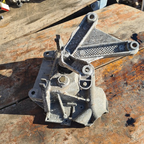 Support moteur baterie - support,