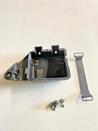 Support batterie suzuki 125 - batterie,