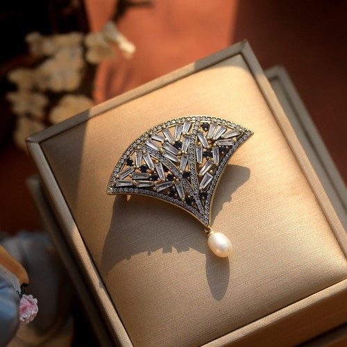 Broche doré dentelle eventail - doré,