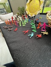 Lot 40 Figurines Western